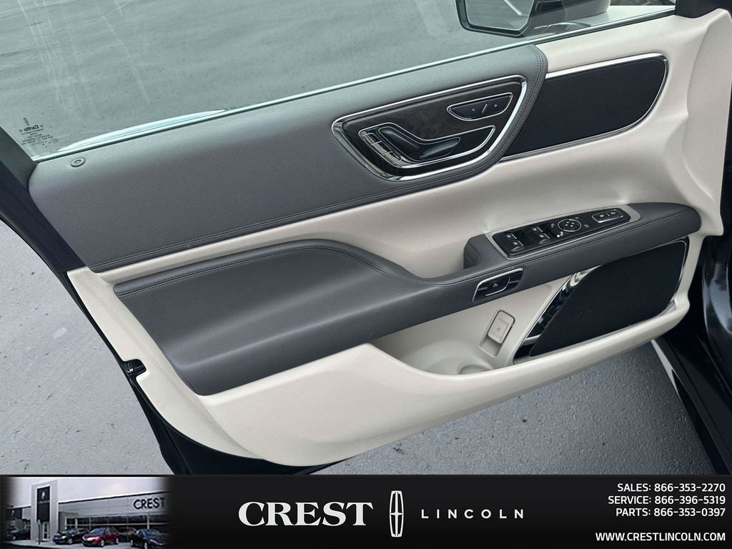 2019 Lincoln Continental Select