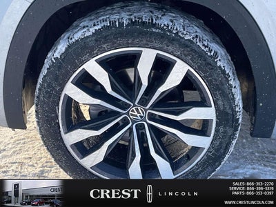 2022 Volkswagen Atlas Cross Sport 3.6L V6 SEL Premium R-Line