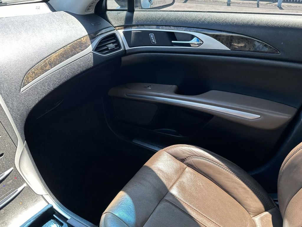 2016 Lincoln MKZ Hybrid Base
