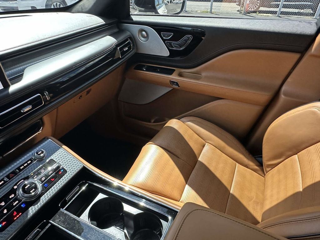 2023 Lincoln Aviator Black Label
