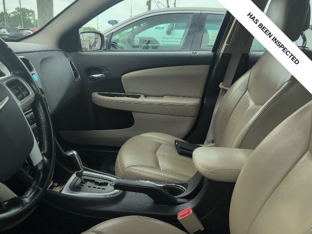 2012 Chrysler 200 Limited