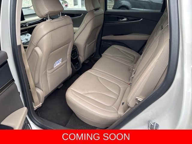 2022 Lincoln Nautilus Standard