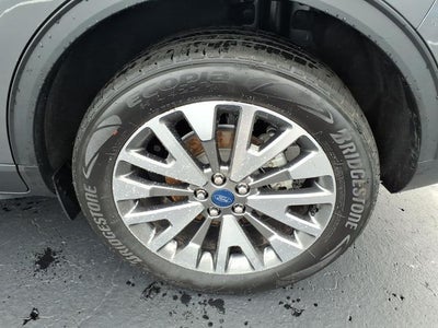 2022 Ford Escape Titanium