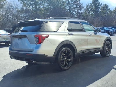 2024 Ford Explorer ST-Line