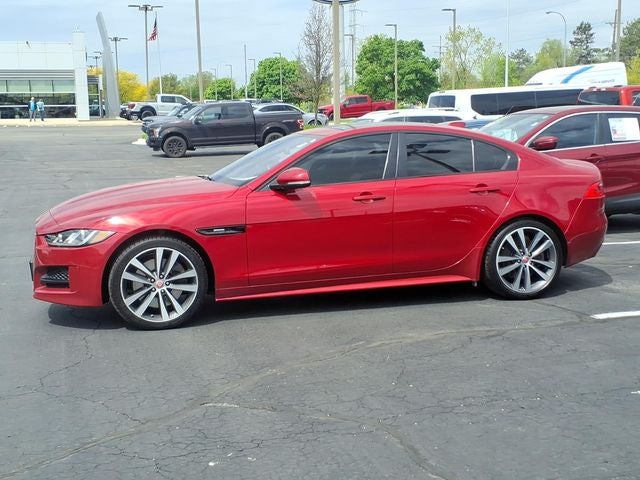 2018 Jaguar XE 35t R-Sport