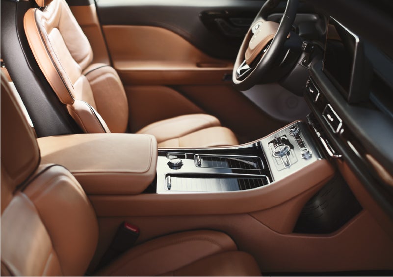 A 2023 Lincoln Aviator® Black Label model is shown in the Flight interior theme | Crest Lincoln in Sterling Heights MI