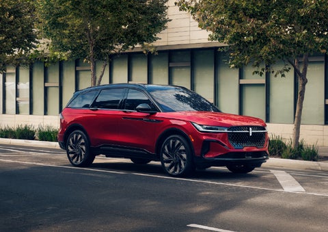 2026 Lincoln Nautilus® SUV with the available Jet Appearance Package and Hybrid transmission. | Crest Lincoln in Sterling Heights MI