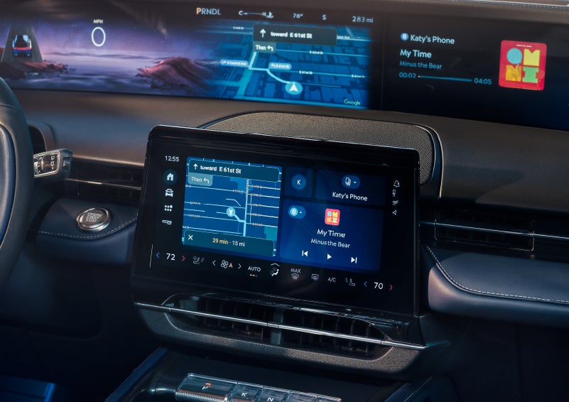 Driving directions are shown on the center touchscreen. | Crest Lincoln in Sterling Heights MI