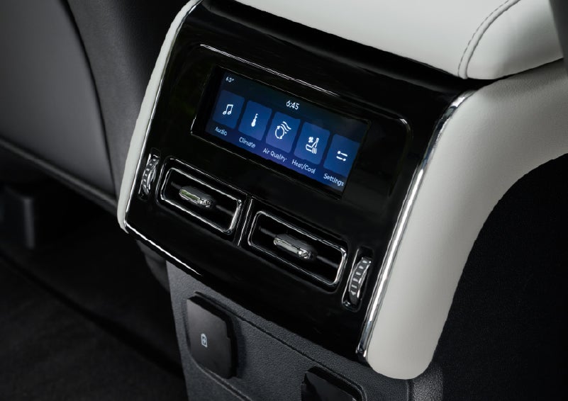 The second row touch screen displays audio and temperature control settings. | Crest Lincoln in Sterling Heights MI