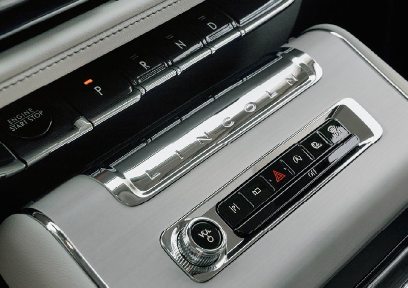 The piano key gear selector of a 2027 Lincoln Aviator® Back Label™ SUV. | Crest Lincoln in Sterling Heights MI